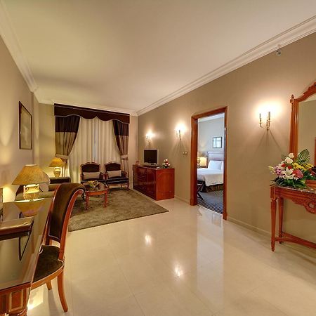 Royal Ascot Hotel Дубай Стая снимка